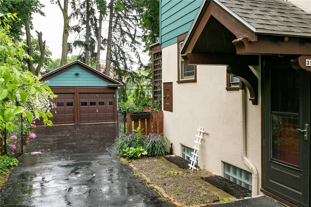 394 Rockingham Street Rochester, NY 14620 - Photo 28 of 32