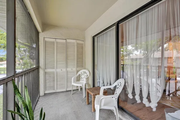 $2,150 | 9840 Pineapple Tree Drive, Unit 204, Boynton Beach, FL 33436