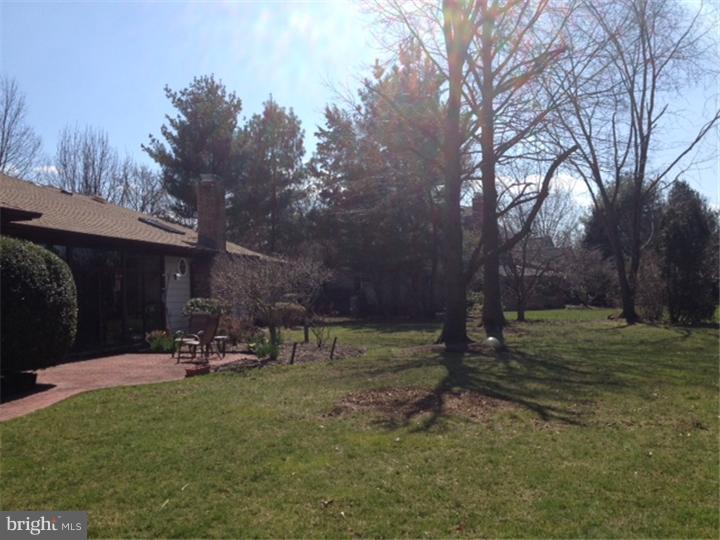 588 Sentinel Road Moorestown, NJ 08057 - Photo 24 of 25 Back Yard
