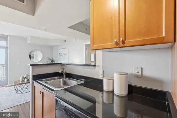 $385,000 | 851 North Glebe Road, Unit 1812, Arlington, VA 22203