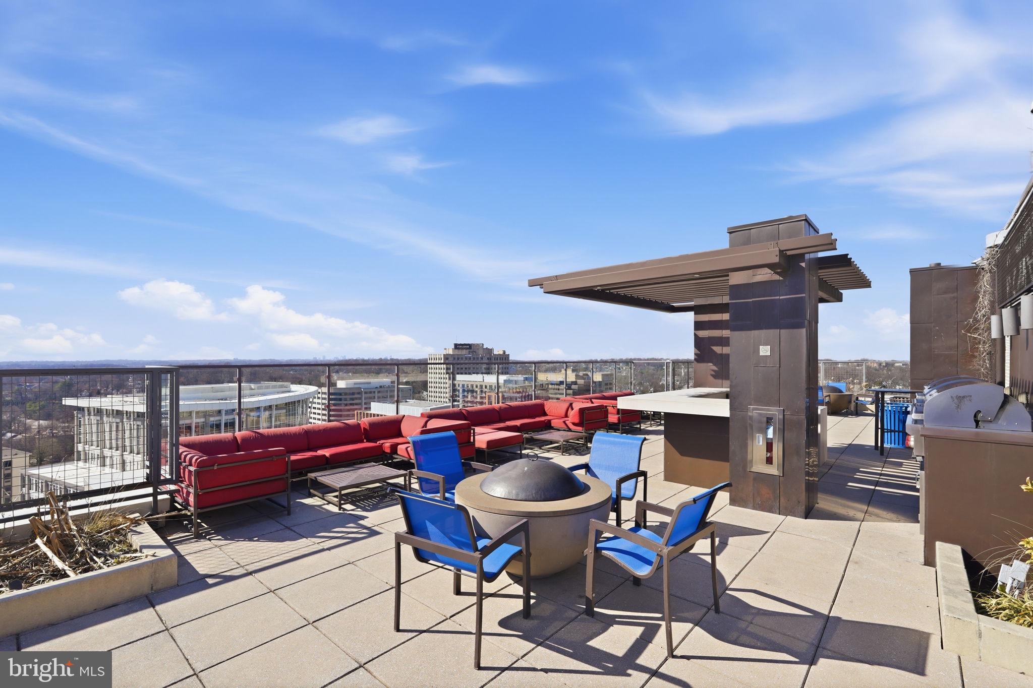 851 North Glebe Road, Unit 1812 Arlington, VA 22203 - Photo 20 of 39