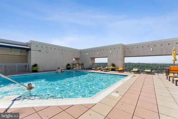 $385,000 | 851 North Glebe Road, Unit 1812, Arlington, VA 22203