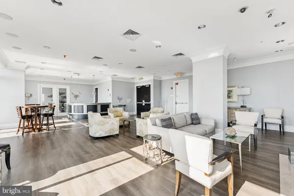 $385,000 | 851 North Glebe Road, Unit 1812, Arlington, VA 22203