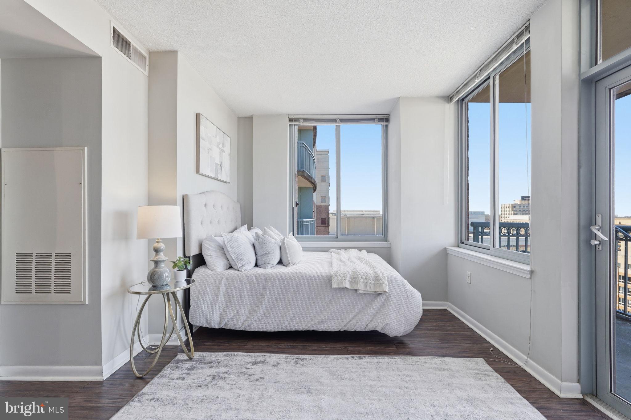 851 North Glebe Road, Unit 1812 Arlington, VA 22203 - Photo 8 of 39