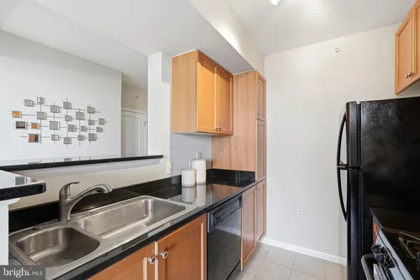 $385,000 | 851 North Glebe Road, Unit 1812, Arlington, VA 22203