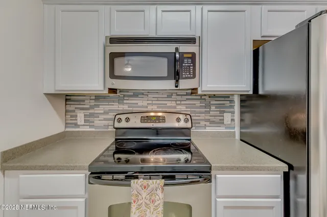 $1,350 | 4982 Key Lime Drive, Unit 205, Jacksonville, FL 32256