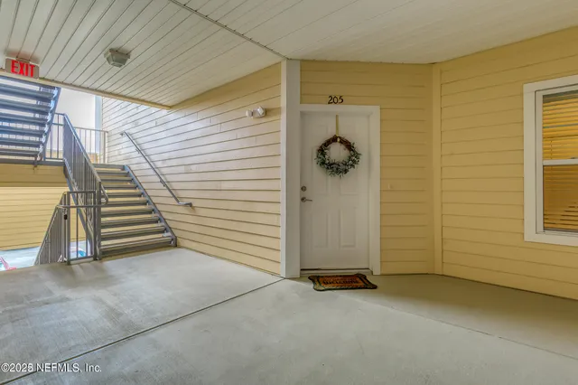 $1,350 | 4982 Key Lime Drive, Unit 205, Jacksonville, FL 32256