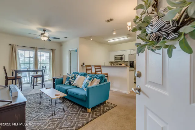 $1,350 | 4982 Key Lime Drive, Unit 205, Jacksonville, FL 32256