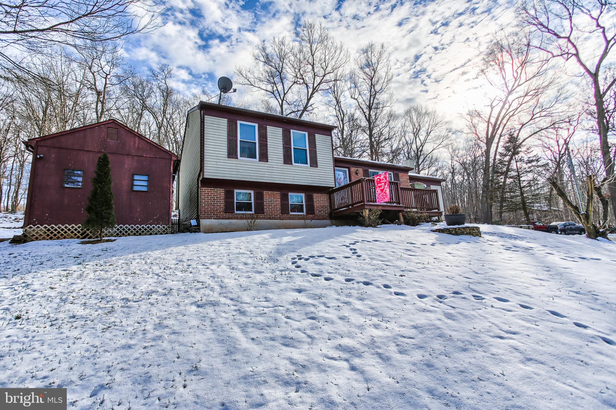 13985 Laurel Road Felton, PA 17322 - Photo 3 of 23