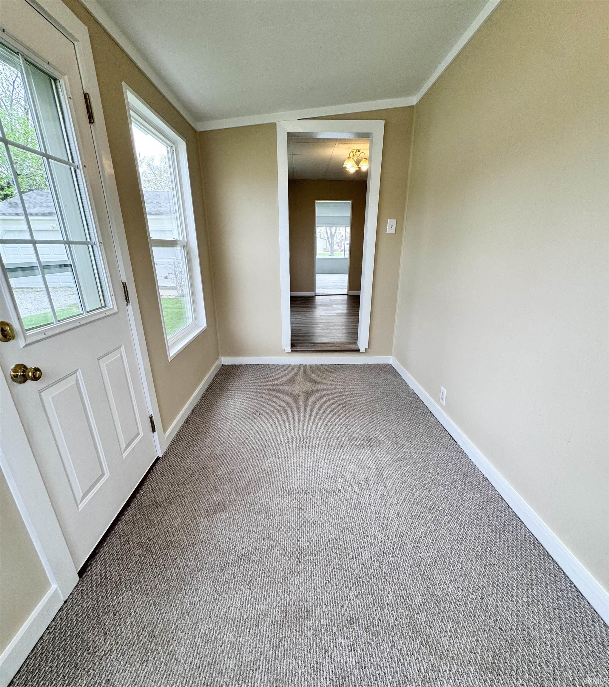 205 West Main Street Chalmers, IN 47929 - Photo 13 of 32
