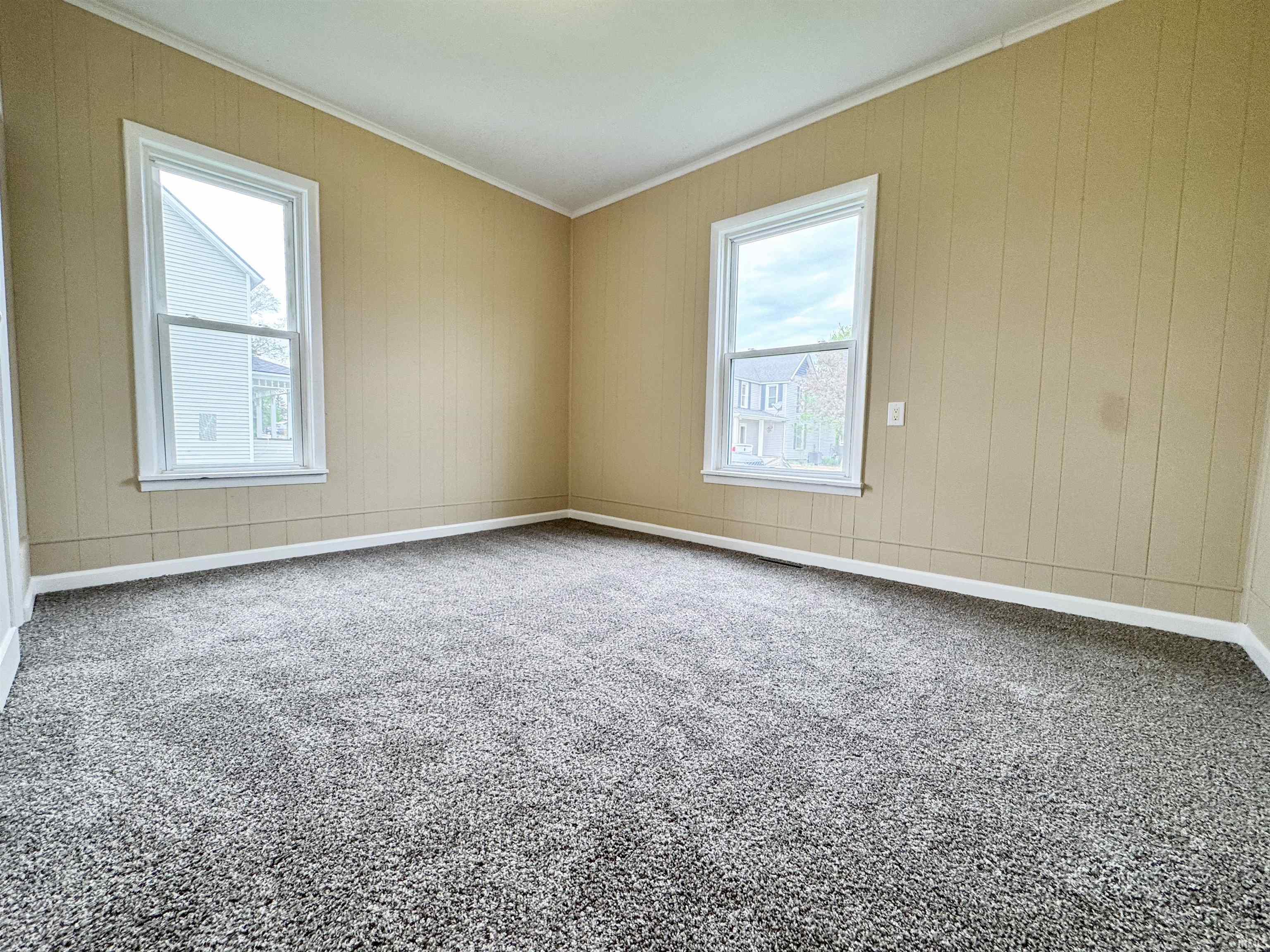 205 West Main Street Chalmers, IN 47929 - Photo 16 of 32