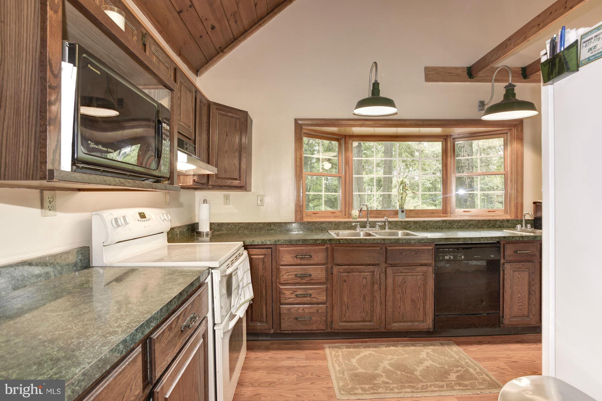 2275 Hughes Shop Road Westminster, MD 21158 - Photo 3 of 24 Kitchen