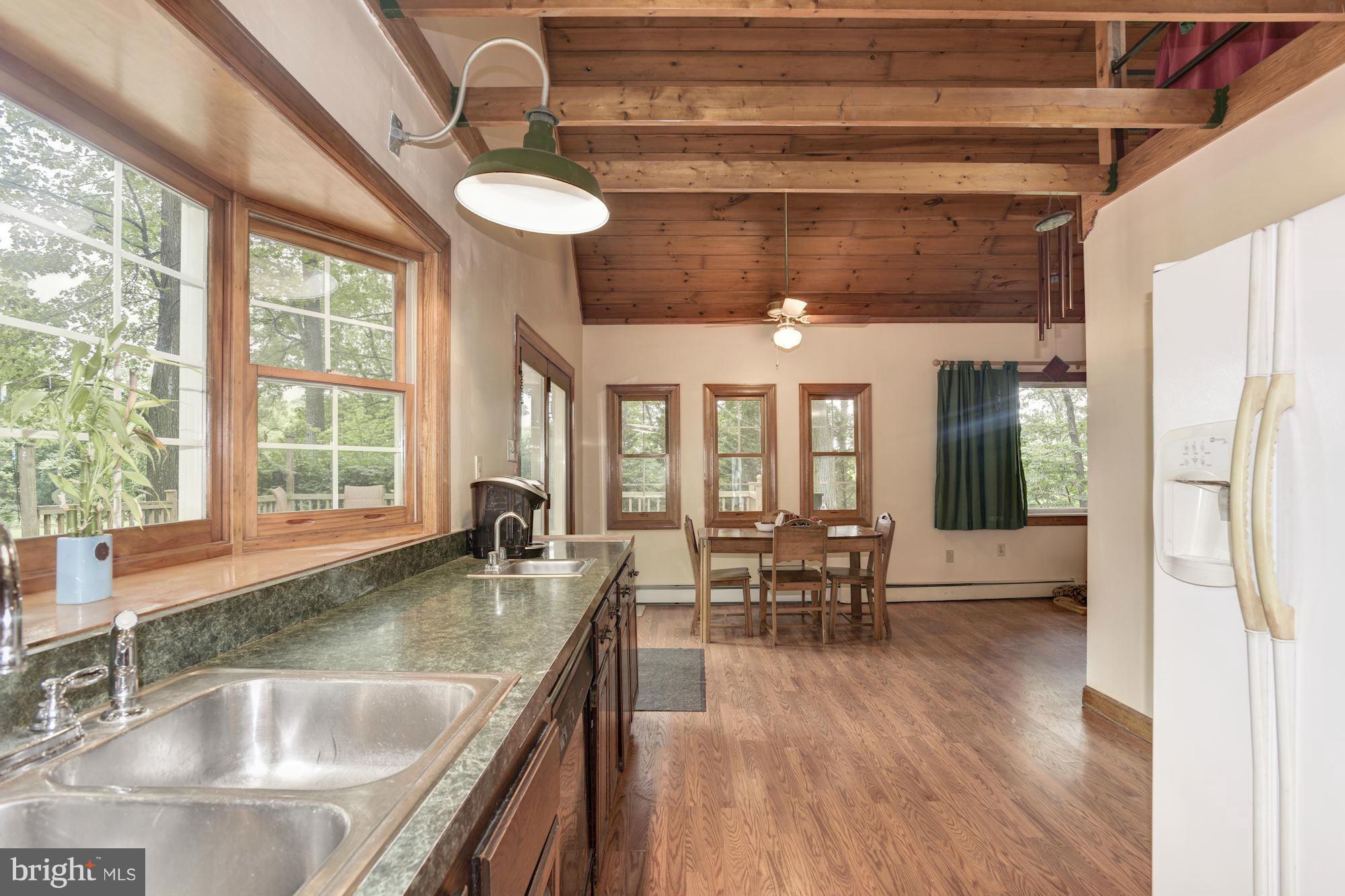 2275 Hughes Shop Road Westminster, MD 21158 - Photo 4 of 24 Kitchen