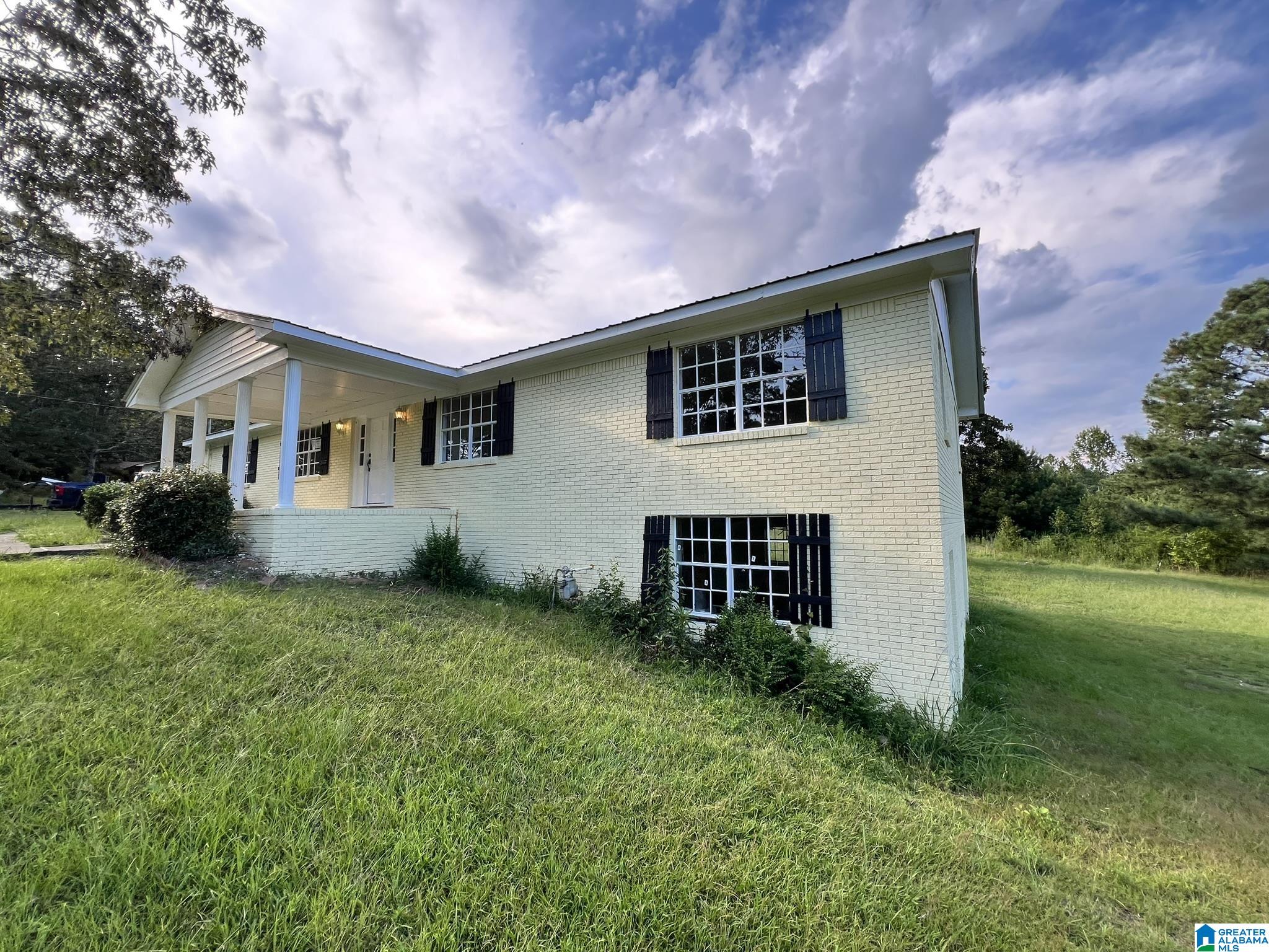 3285 Tidmore Bend Road Gadsden, AL 35901 - Photo 3 of 17