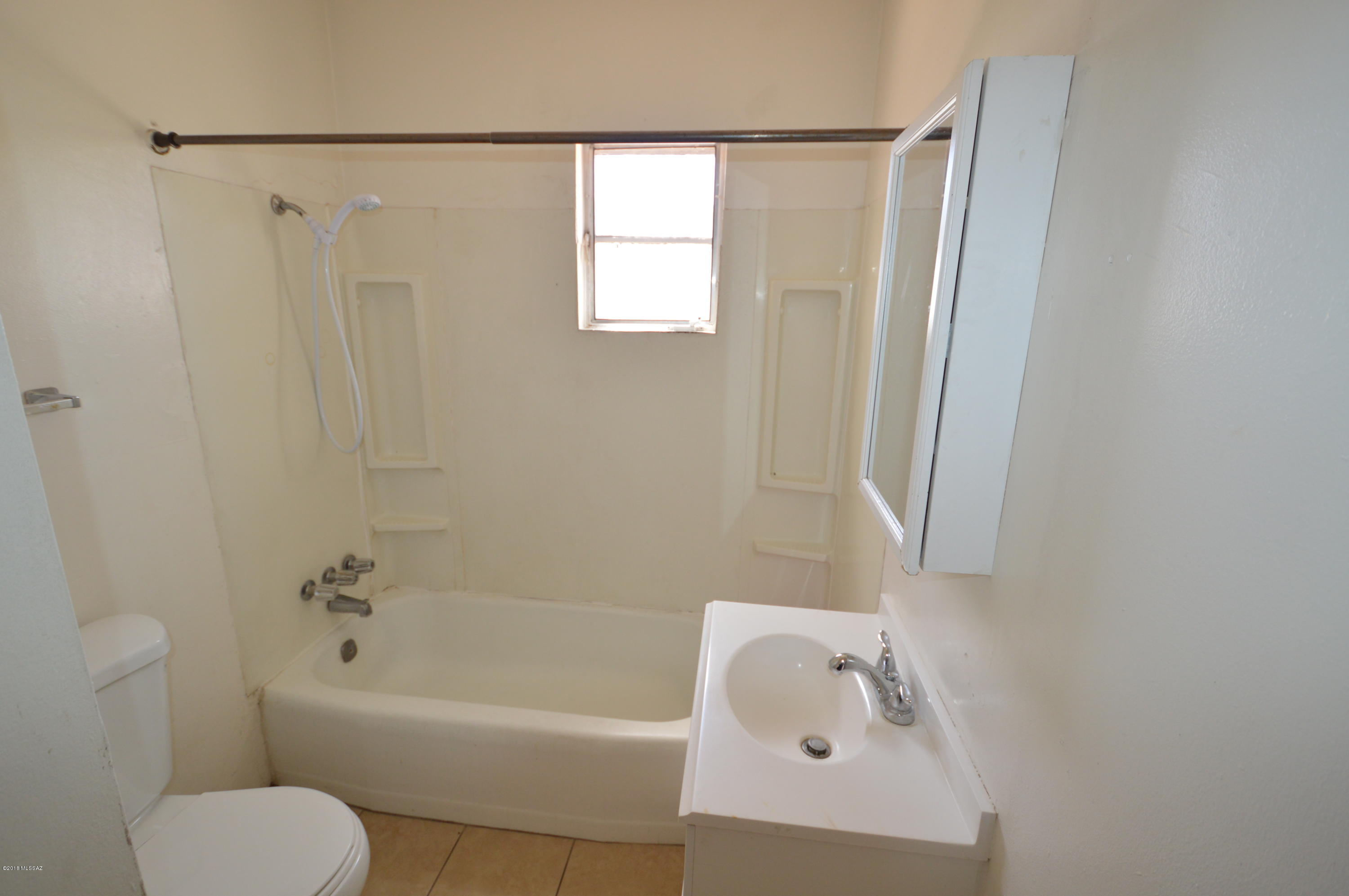 1150 North Santa Rosa Avenue Tucson, AZ 85712 - Photo 4 of 8