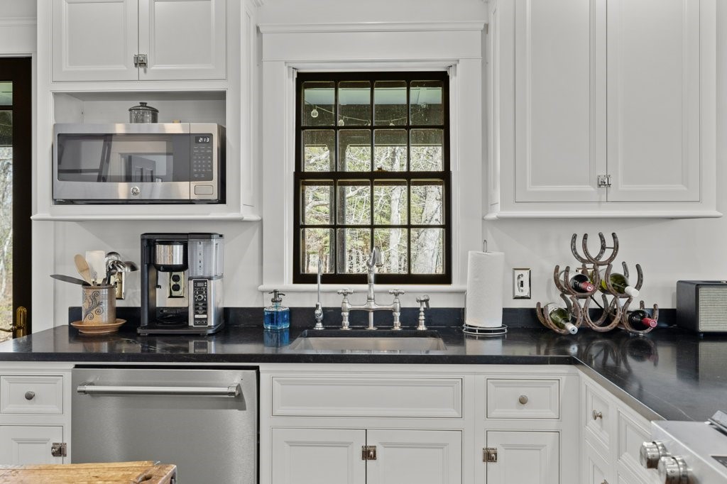 40 John Dyer Road Little Compton, RI 02837 - Photo 15 of 50
