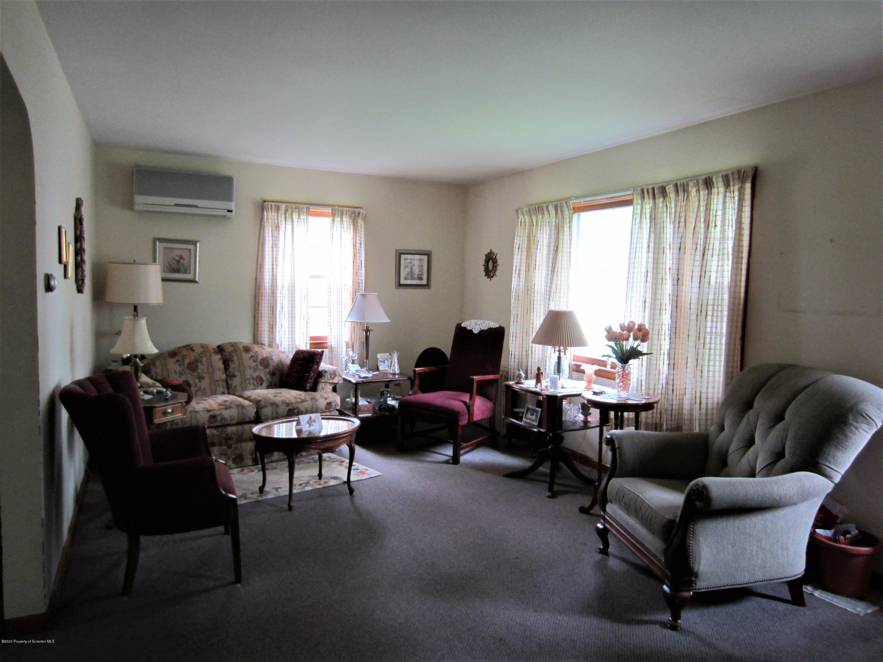 114 Armstrong Road Dalton, PA 18414 - Photo 3 of 18 Gallery Image 3