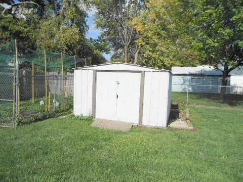 4074 Taft Road Flint, MI 48532 - Photo 23 of 27 20370613-22.JPG
