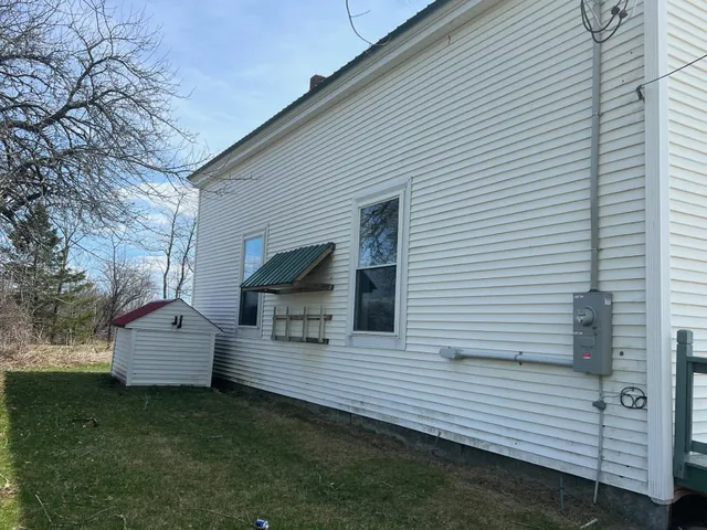 $129,900 | 562 Ledge Hill Road, Corinth, ME 04427