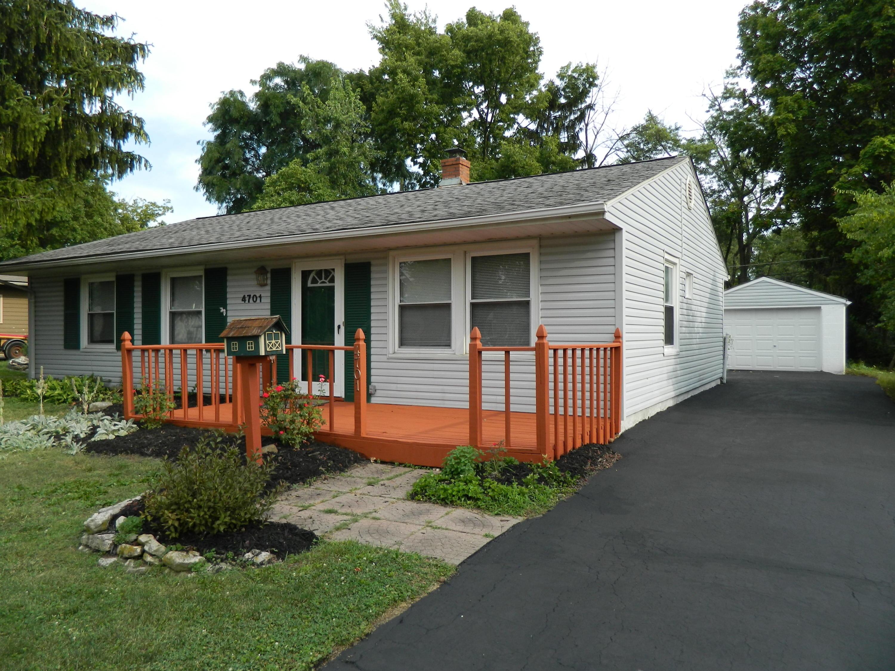 4701 Annhurst Road Columbus, OH 43228 - Photo 1 of 18 Gallery Image 1