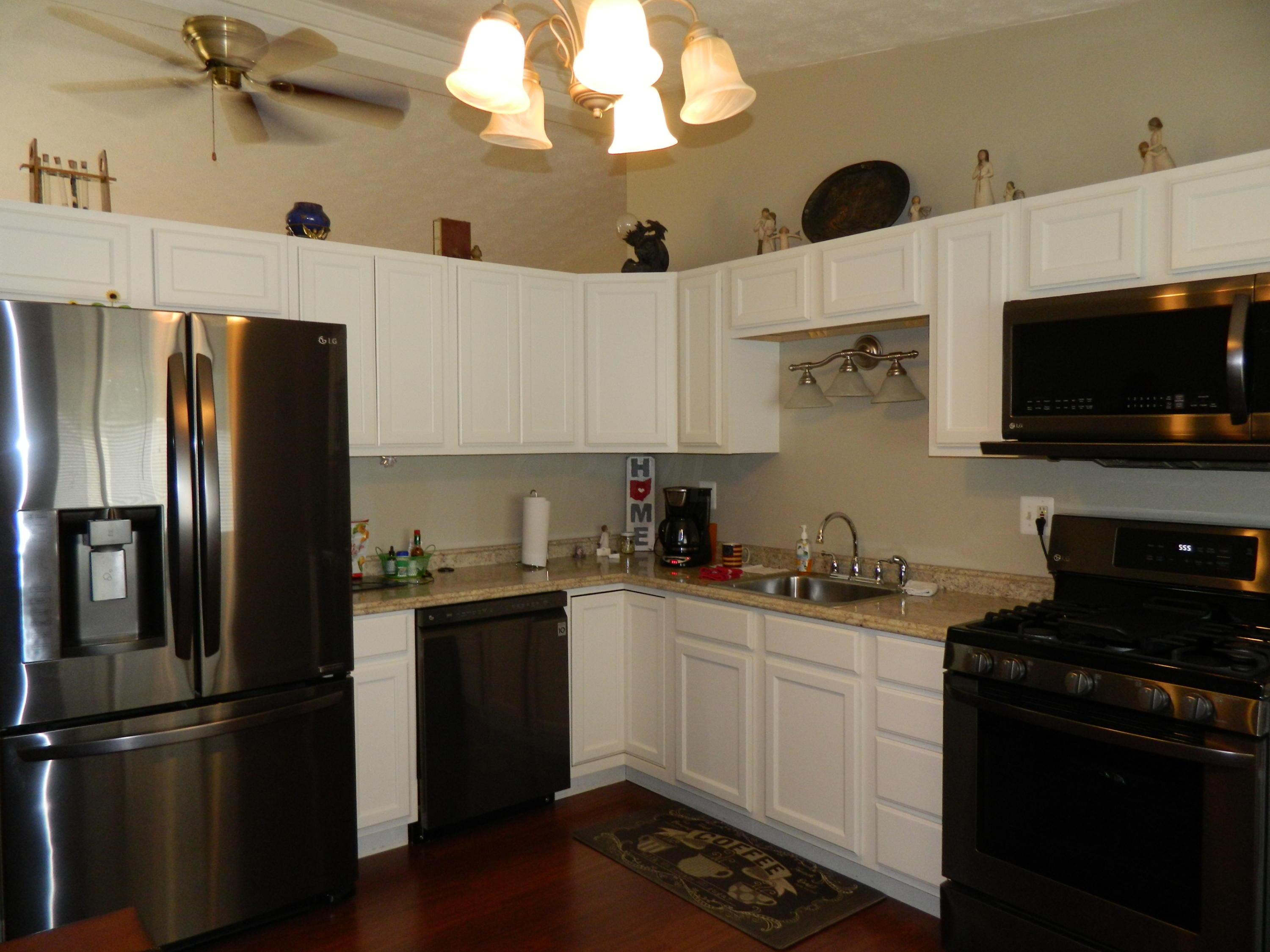 4701 Annhurst Road Columbus, OH 43228 - Photo 10 of 18 Gallery Image 10