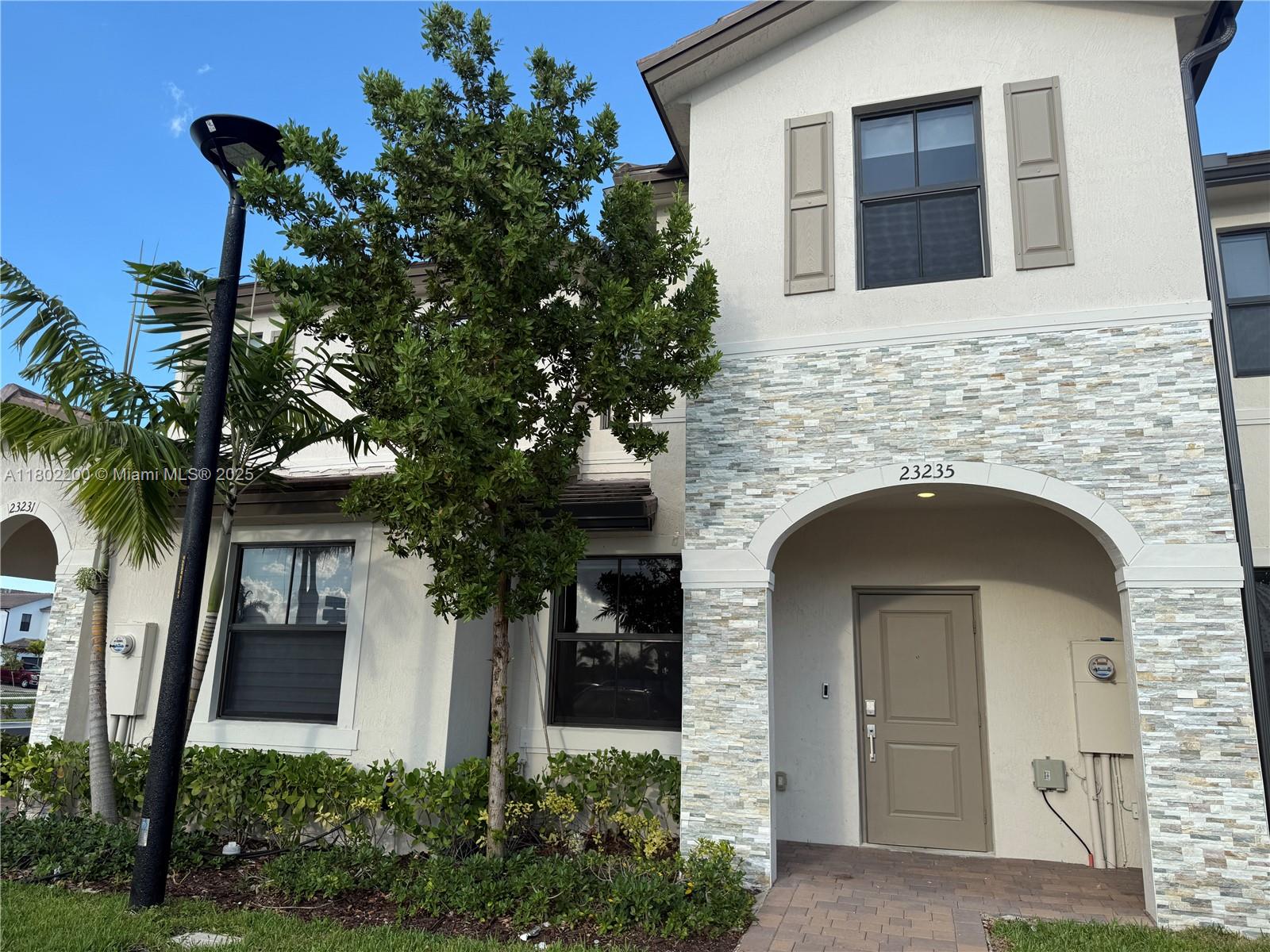 23235 Southwest 129th Path, Unit 23235 Miami, FL 33186 - Photo 2 of 20