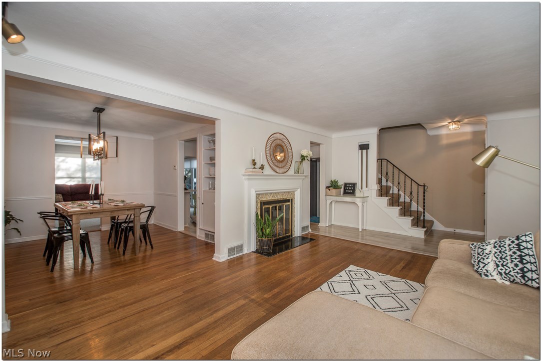 1343 Brainard Road Cleveland, OH 44124 - Photo 8 of 32