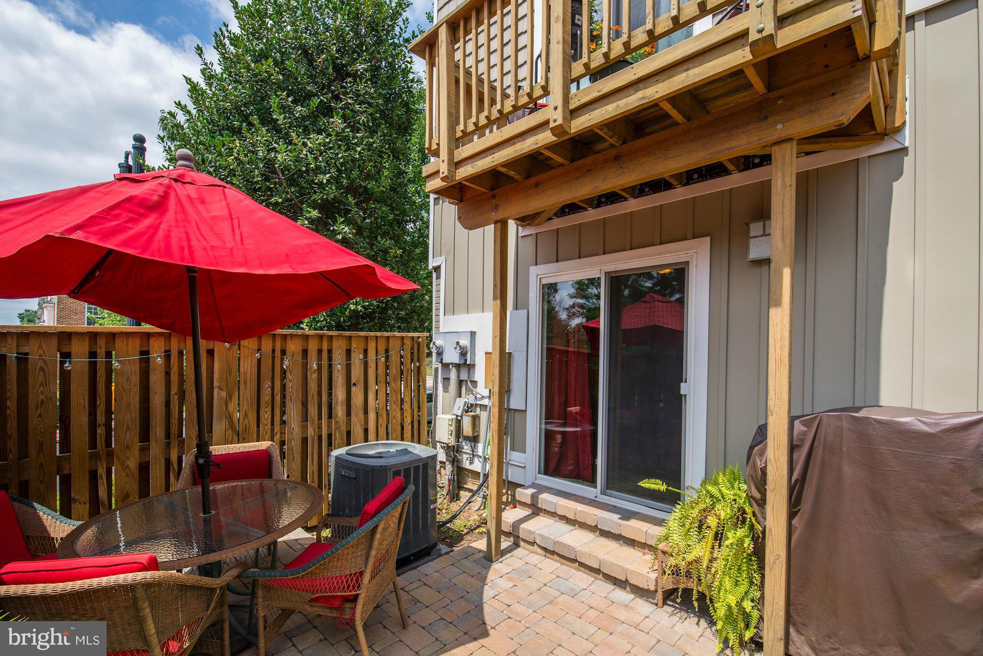 3966 9th Road South Arlington, VA 22204 - Photo 22 of 24 Great times with great friends