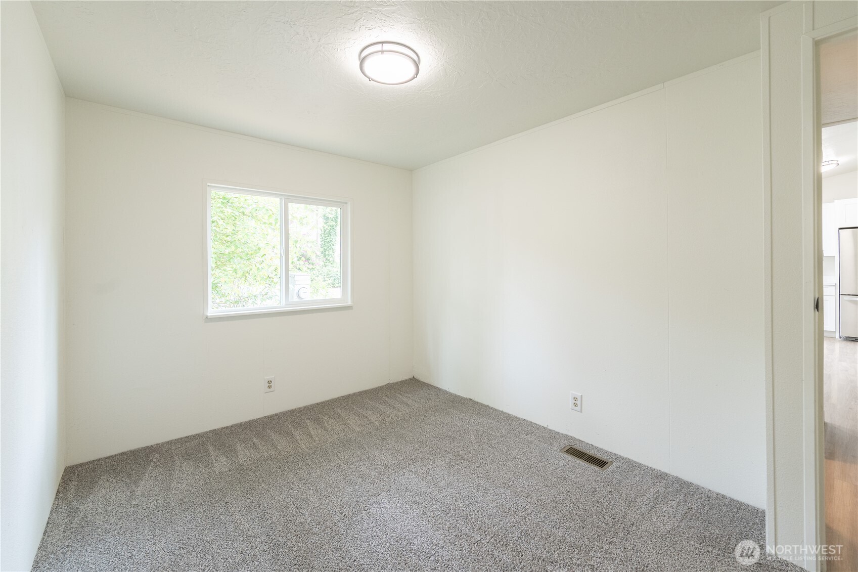 7701 Hardeson Road, Unit 52C Everett, WA 98203 - Photo 23 of 35