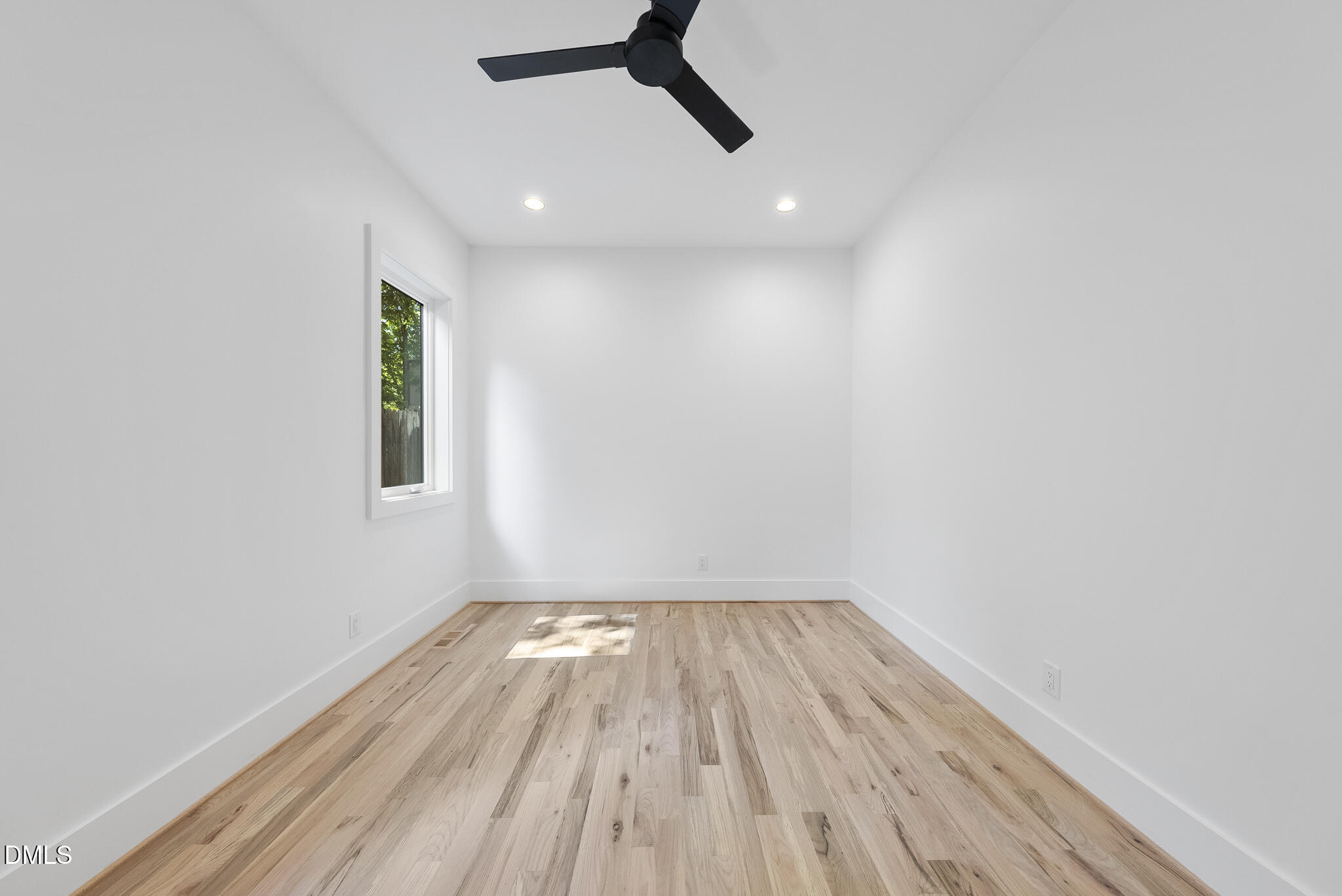 1009 Parker Street Raleigh, NC 27607 - Photo 32 of 66 DSC06158