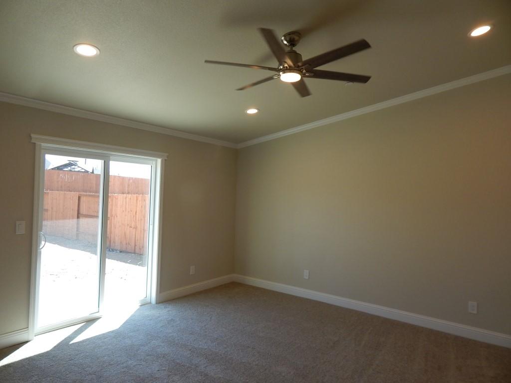 11341 Puffin Way Redding, CA 96003 - Photo 21 of 25 an empty room with a window