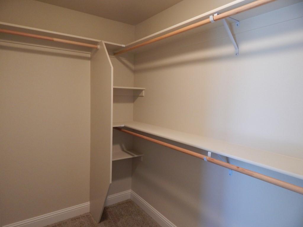 11341 Puffin Way Redding, CA 96003 - Photo 22 of 25 a view of an empty walk in closet