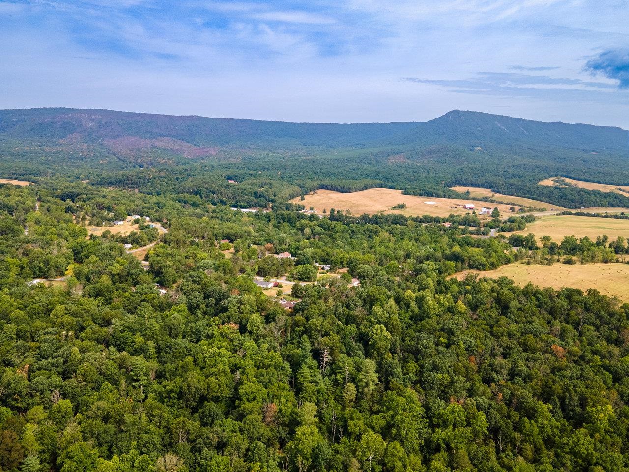 B8 Meadowview Drive Luray, VA 22835 - Photo 9 of 14