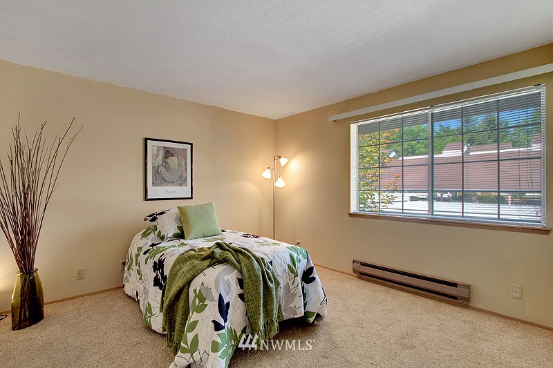 4231 Northeast 5th Street, Unit A202 Renton, WA 98059 - Photo 8 of 12 Gallery Image 8