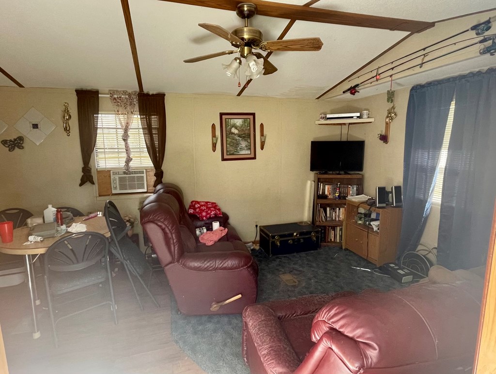 367 Wild Rose Lane Seneca, SC 29678 - Photo 8 of 10