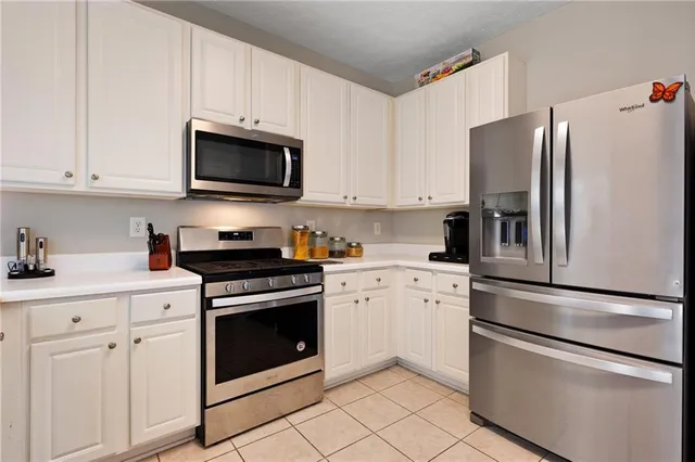 $305,000 | 119 Oak Green Drive, Lawrenceville, GA 30044