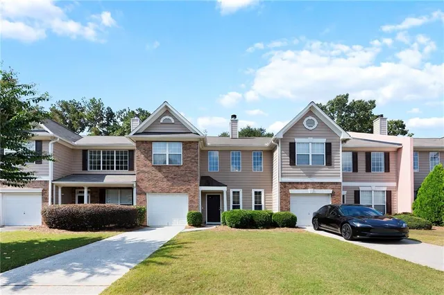 $305,000 | 119 Oak Green Drive, Lawrenceville, GA 30044