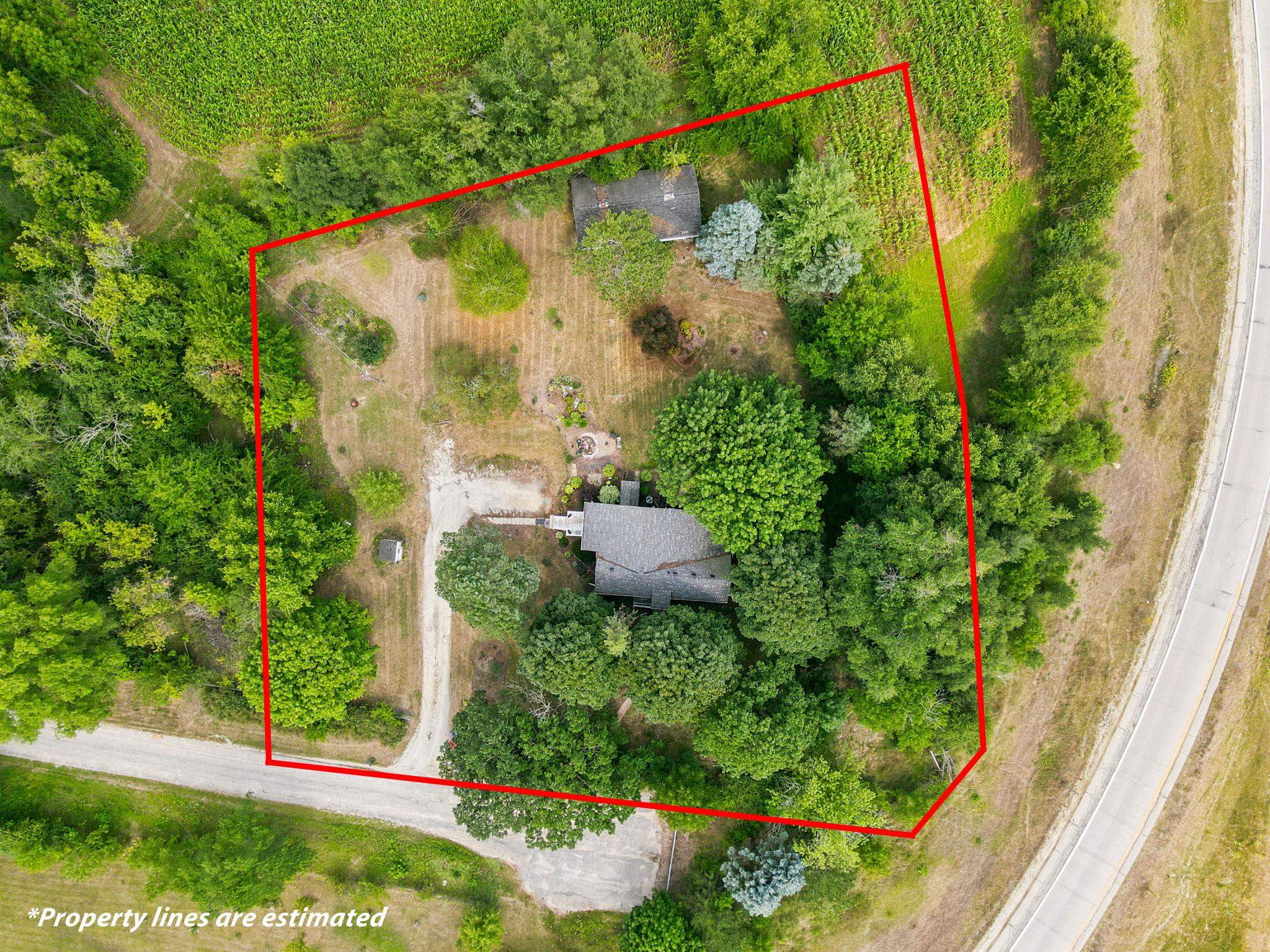 N1360 Deer Path Road Fort Atkinson, WI 53538 - Photo 2 of 47 Gallery Image 2