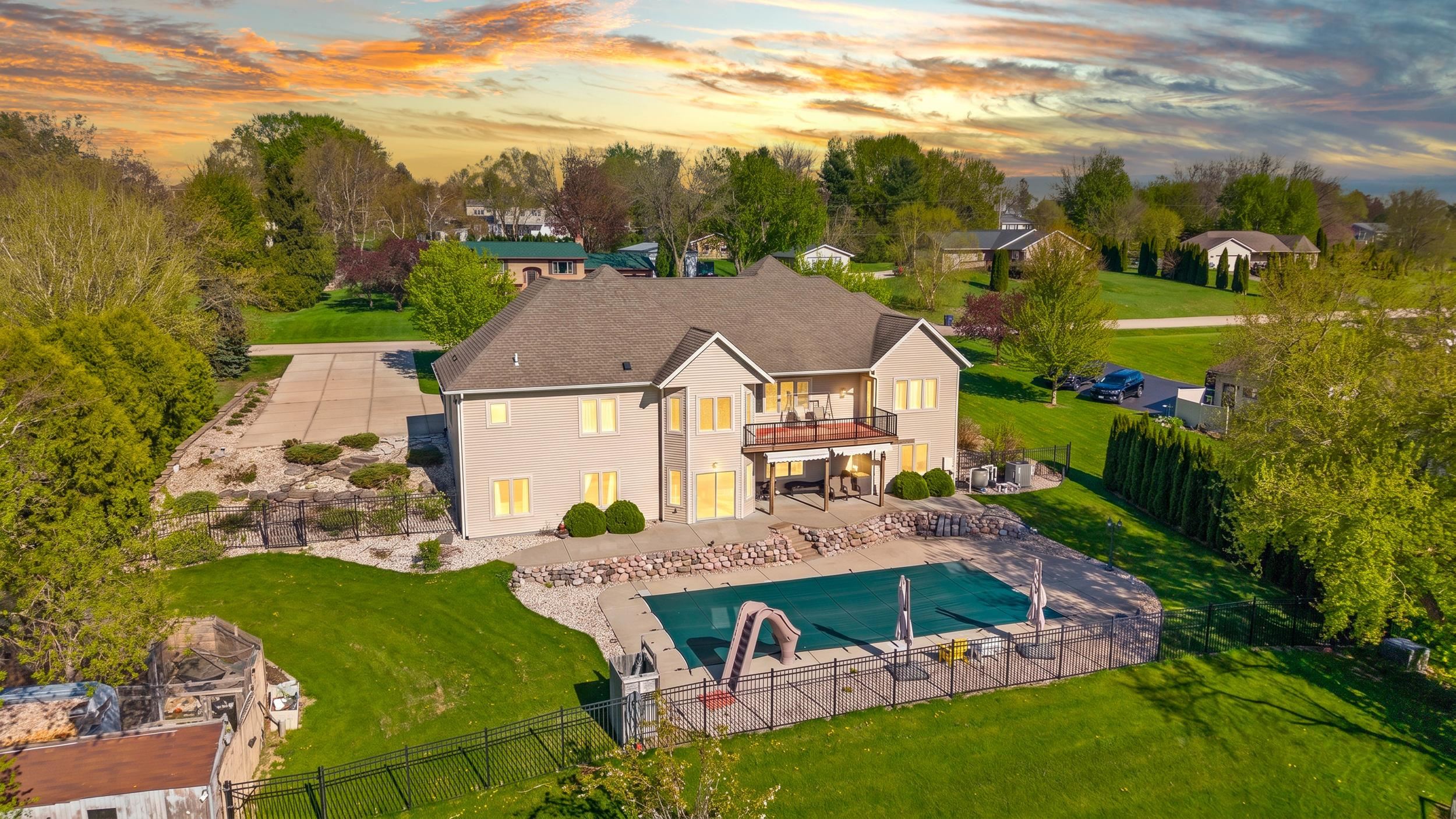 N1657 Carlin Road Fort Atkinson, WI 53538 - Photo 51 of 53