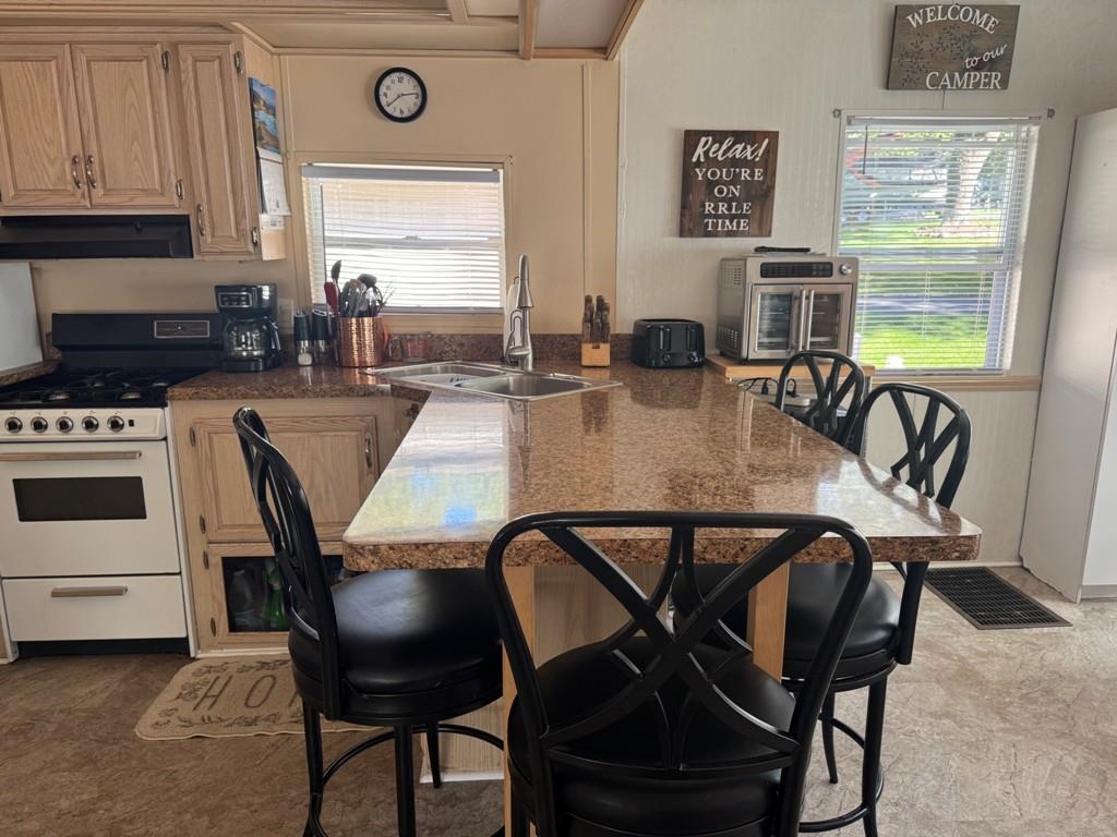 460 Aspen Edgerton, WI 53534 - Photo 7 of 40