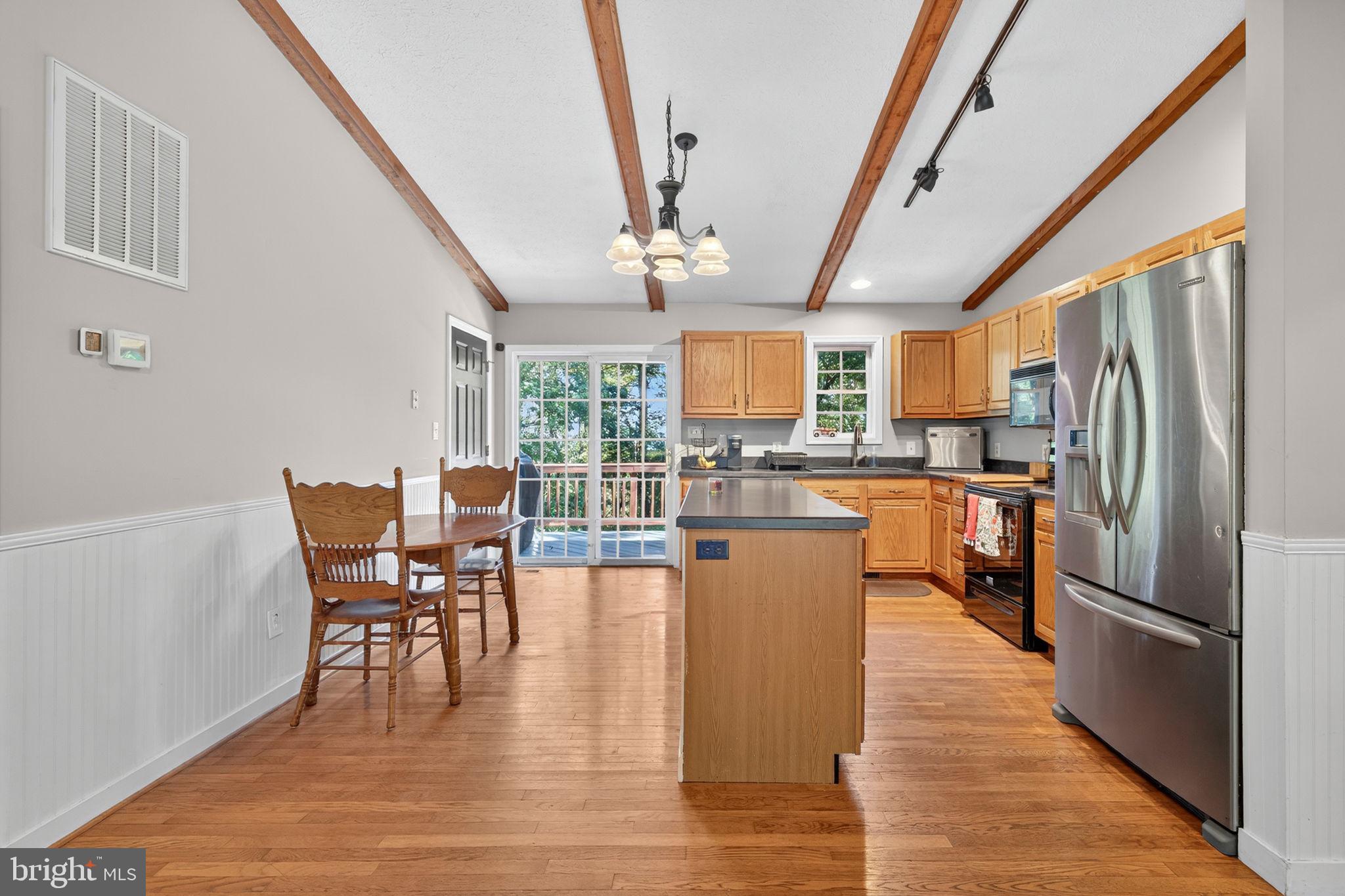 141 Pocahontas Road Front Royal, VA 22630 - Photo 5 of 66 Gallery Image 5