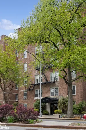 $430,000 | 340 Haven Avenue, Unit 4H | Hudson Heights