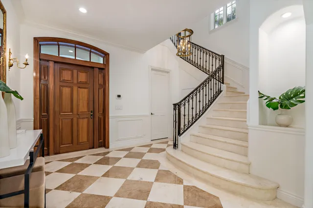 $75,000 | 233 El Pueblo Way, Palm Beach, FL 33480