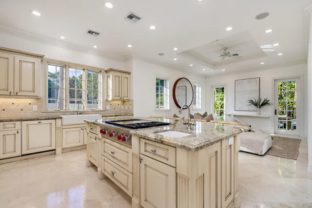 $75,000 | 233 El Pueblo Way, Palm Beach, FL 33480