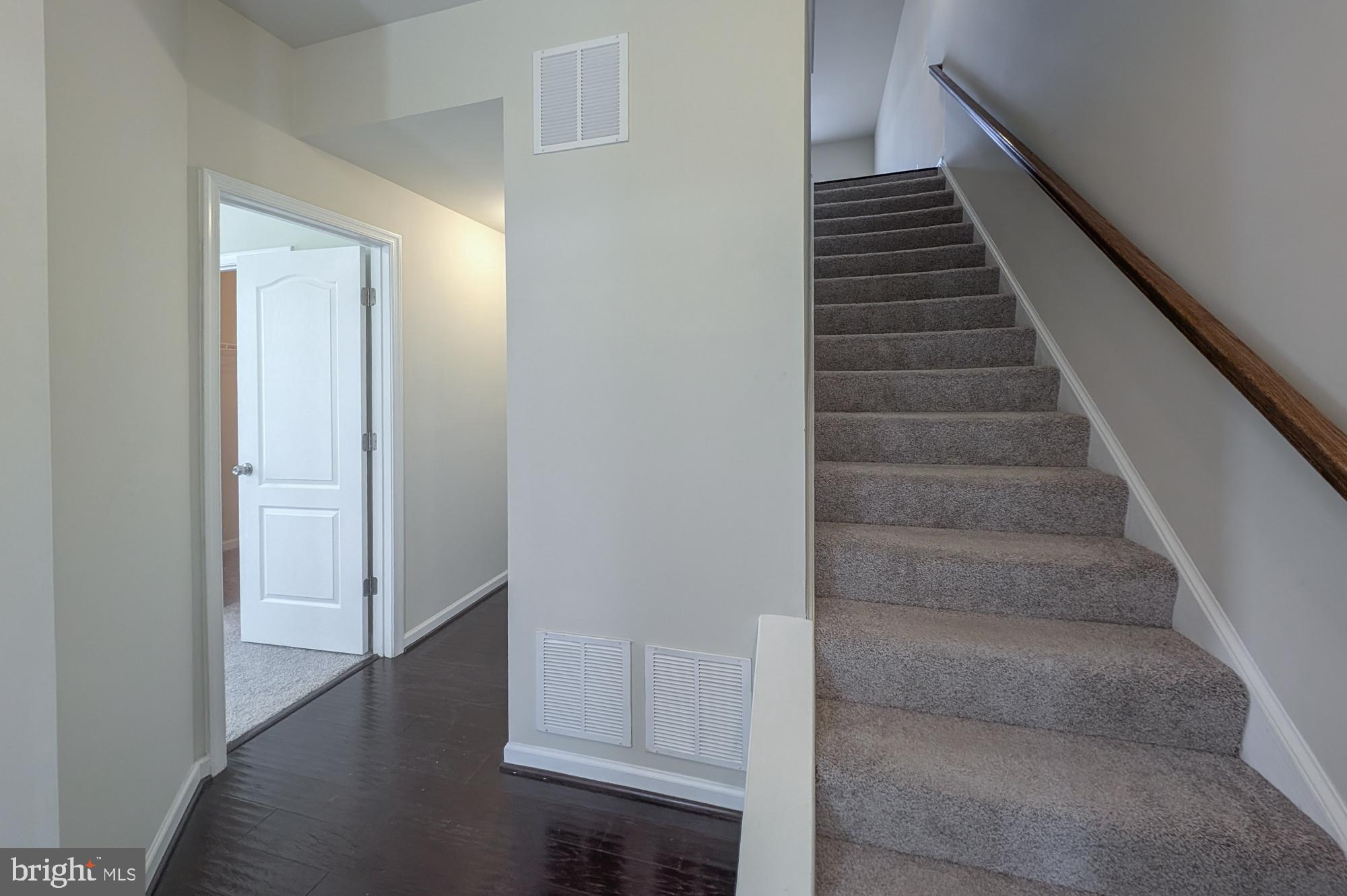 7859 Wormans Mill Road Frederick, MD 21701 - Photo 4 of 29