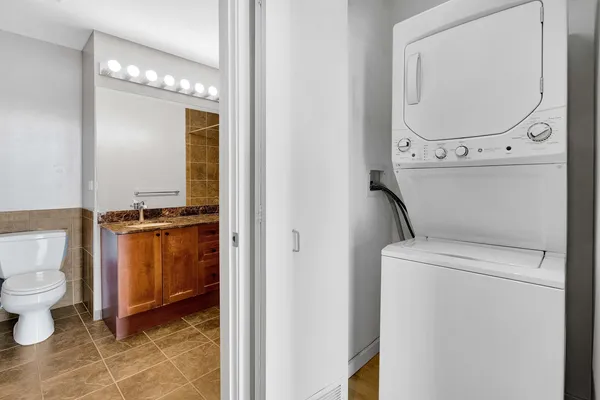 $315,000 | 1620 South Michigan Avenue, Unit 1117, Chicago, IL 60616