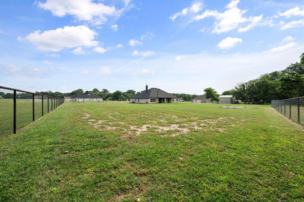 1052 Kessler Road Weatherford, TX 76087 - Photo 32 of 40