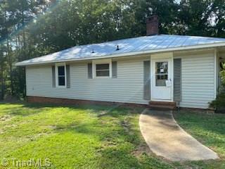 240 Village Road Denton, NC 27239 - Photo 1 of 5