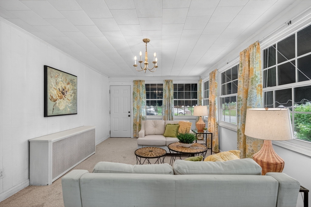 9 Stratford Road Andover, MA 01810 - Photo 16 of 35