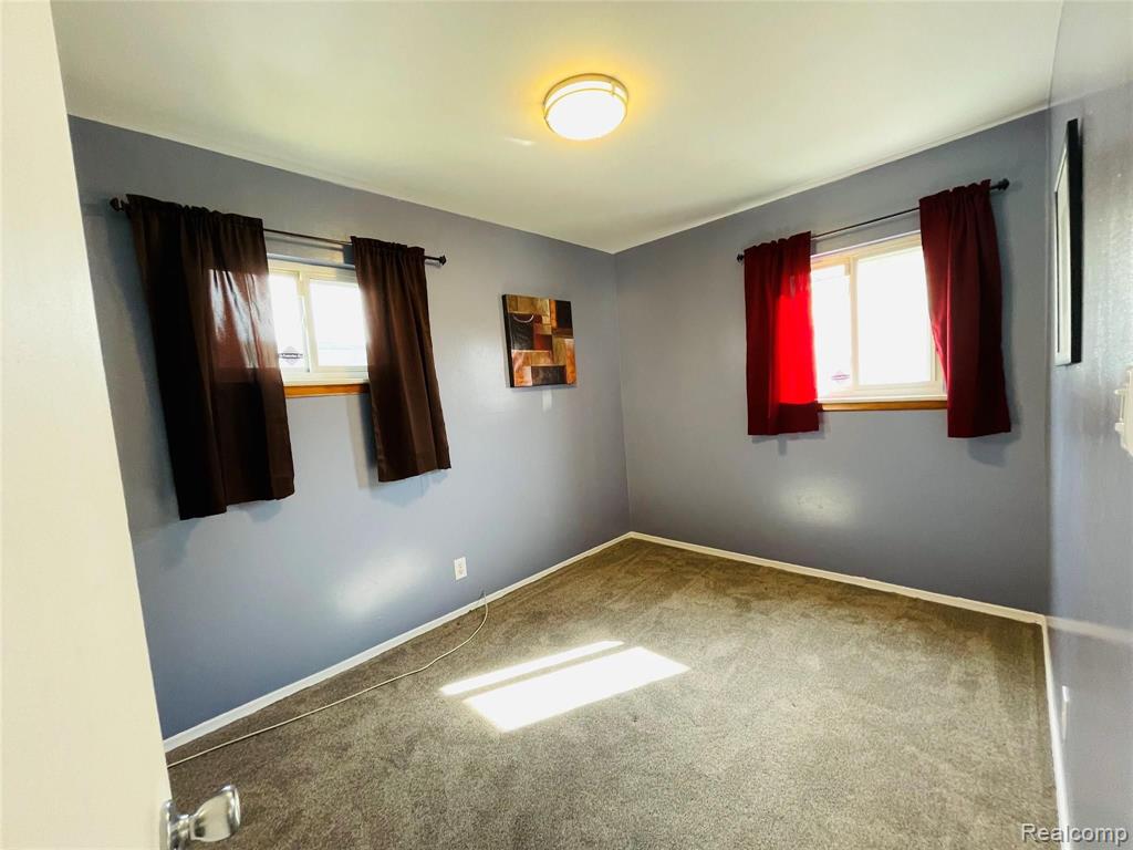 2516 James Road Auburn Hills, MI 48326 - Photo 17 of 33
